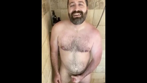 Sexy Otter Cumming in Shower