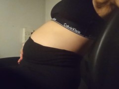 Bouncing my Bump - Screenshot 3 of 16 - Sports Bra