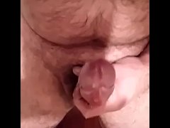 UK Man Wanking Cumming