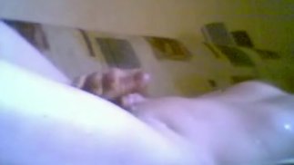 Мастурбировать (0) одним яичком