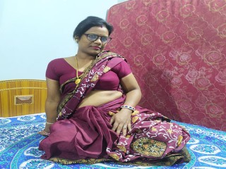 Mysore IT Professor Vandana Fodido com Força