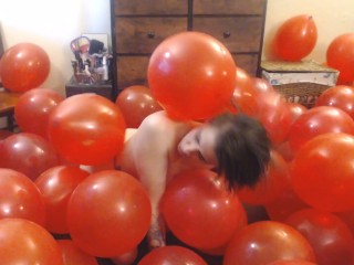 Big Bundle Of 100 Red Balloons Nude