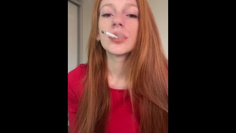 fille fumante
