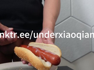 Sperma Gevulde Hotdog Eten ASMR