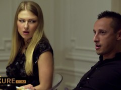 Under the swinger dinner table 8/16