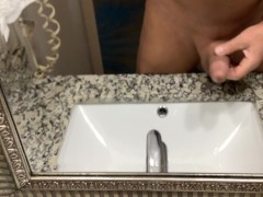 Hotel Peeing - Screenshot 15 of 16 - Male Pee