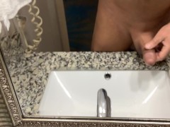 Hotel Peeing - Screenshot 16 of 16 - Male Solo