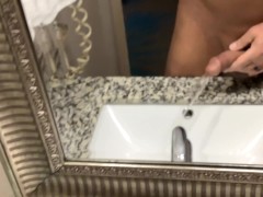 Hotel Peeing - Screenshot 9 of 16 - Male Pee