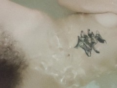 Tattooed pale babe in bathroom ⚰️