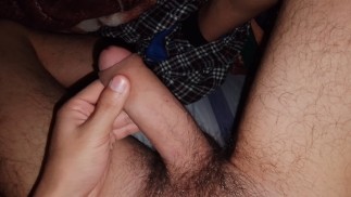 Me masturbo pensando en todas las cosas ricas que te haría si estuvieses aquí