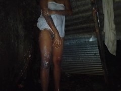 ගමෙ කෙල්ල නානවා - Screenshot 14 of 16 - Sri Lanka Xxx