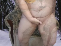 Красивая милфа мастурбирует вибратором в зимнем лесу - Screenshot 1 of 16 - Hairy Pussy