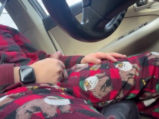 クリスマスに私の車で手コキ。