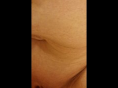 Fucking my girlfriend's pussy and cum inside her sexy pussy💧 real couple sex 🥵 homemade 😋