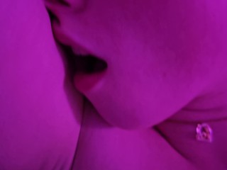 Uitdaging Romance Moet Stil Zijn Tijdens Vrouwelijk Orgasme POV Kamergenoot Snelle Neuk