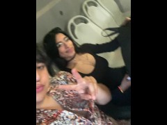 Llené de semen a esta morrita de 18 que conocí en el bus - Screenshot 1 of 16 - Se Desnuda Autobus