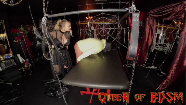 Watch Bondage Video:Sklave muss Natursekt auf lecken!