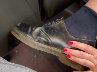 Shoeplay on the Bus