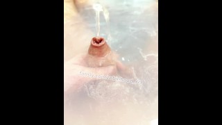Foreskin piss at bath 🛀 time