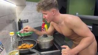 Arroz, nuggets de frango, cozinhar Naked