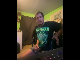 角质游戏玩家 DILF Native Ecstasy 说脏话和看色情😜😈🤫片为你🫵 😈🍆💦努力