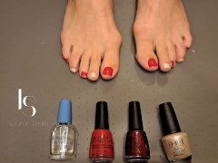 Candy Cane Toe Painting for Christmas!