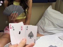 Попутчица в поезде проиграла свою киску в карты - Screenshot 3 of 16 - Cowgirl