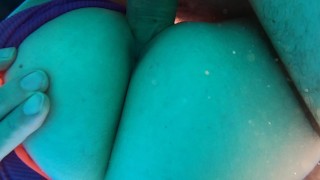 Sex underwater, creampie