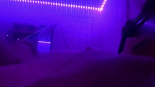 Hot orgasmo chorros en la cama con vibrador - Sonidos sexy