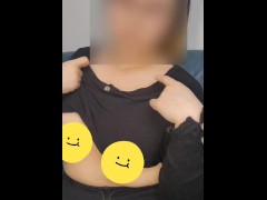 Big tits drop.tites exposed!No bra..No makeup with glasses.Full video and face→onlyfans