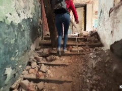 Прогулка по заброшеному дому закончилась трахом - Screenshot 1 of 16 - Sex