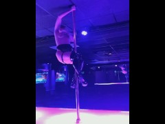 Pole dancing for daddy - Screenshot 4 of 16 - Pole Dance