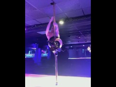 Pole dancing for daddy - Screenshot 8 of 16 - Stripper