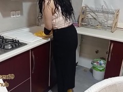 سکس داغ تو آشپزخونه با ز.ز.ز.ن عمممممو.و.و.وی حشریم وقتی شوهرش خونه نیست (مکالمه فارسی) 1/16