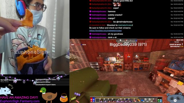 Gamer Tgirl cums onto sweet potato chips and eats them (no face) 🤤🤤❤️❤️