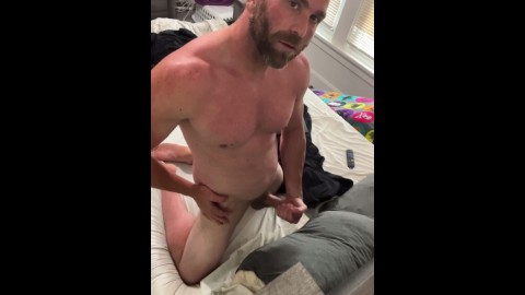 Fit guy with a huge cock