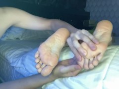 【サンプル】足裏堪能まったりデート風　前編　くすぐり　臭い　足裏　舐め 9/16