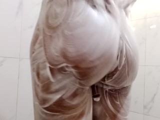 Мне нужен кто-то, кто сможет заботиться обо мне и любить меня