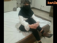 دکتر به پرستار سکسیش پیشنهاد سکس میده پرستار کلی ناز میکنه ولی آخر سر مخش زده میشه و..(مکالمه فارسی) - Screenshot 2 of 16 - ایرانی از کون