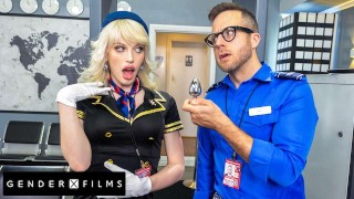 Cute trans stewardess gesmashed door Kinky bewaker - Izzy Wilde - GenderXFilms