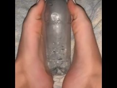 le mie unghiette bianche sono pronte per la sborra