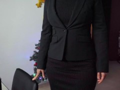 Vlogger 2 teaser - Screenshot 13 of 16 - Office Look