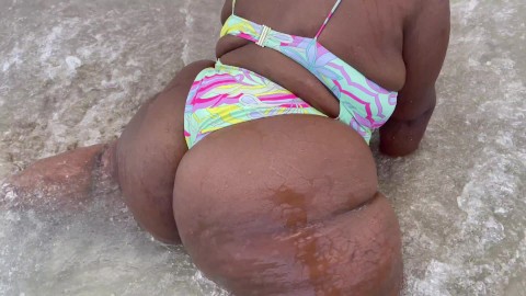 Beach booty