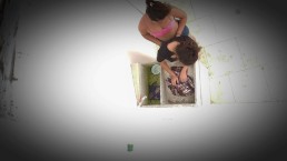 ЗАСТАВЛЕНА НА ВИДЕО, РАЗВЛЕЧЕННАЯ МАЧЕХА ТРАХАЕТСЯ СО СВОЕЙ СЕКСУАЛЬНОЙ ПАХОДЧИКОЙ
