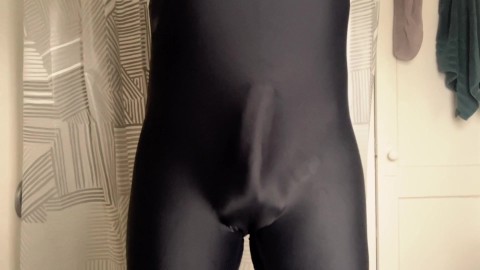 Massieve spandex bulge