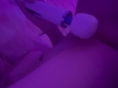 Petite girl solo vibrator orgasm