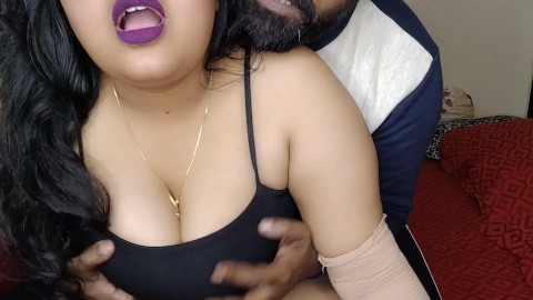 HOT INDIAN CALL-GIRL KE SATH FULL ENJOY KIYA FULL PAISA WASOOL(HINDI-VOICE)