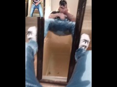 Quick desperate piss video
