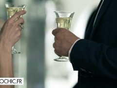 A threesome for her birthday - Screenshot 5 of 16 - Blonde