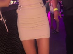 Красотка дала себя трахнуть во все щели в туалете ночного клуба - Screenshot 3 of 16 - Night Club Toilet